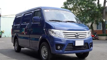 Xe tải van Tera V xanh đậm