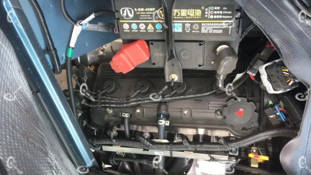 Động cơ xăng tiết kiệm nhiên liệu trên xe tải van Kenbo 2 chỗ