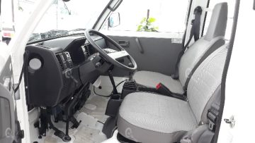 Khu vực nội thất xe Suzuki Blind Van 2 chỗ