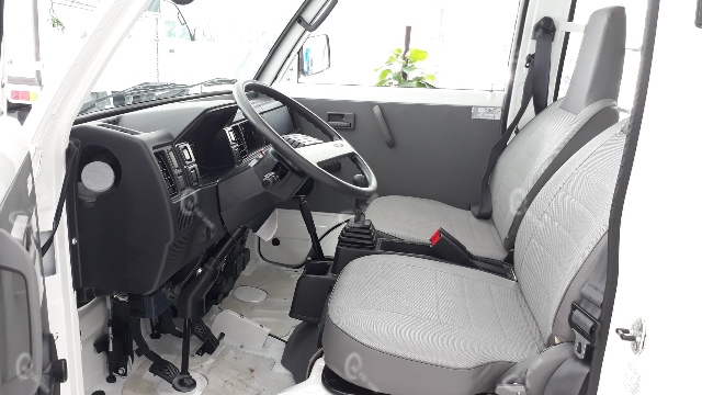 Khu vực nội thất xe Suzuki Blind Van 2 chỗ