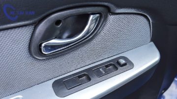 cánh cửa bên điều chỉnh lên xuống thuận tiện