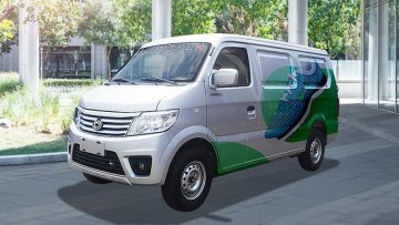 có nên mua xe tải van chạy app giao hàng