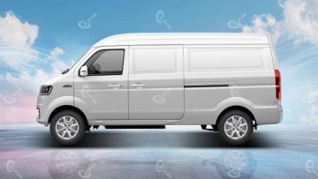 Ngoại hình bên hông xe tải van SRM 868 2 chỗ