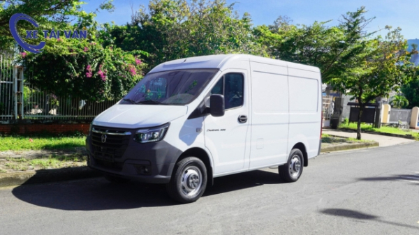 Giá xe tải van Gaz Sobol NN 3 chỗ ngồi chưa lăn bánh