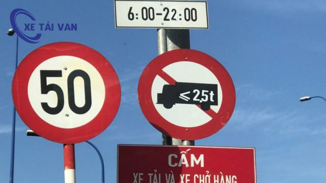 Quy định về xe tải van khi di chuyển tại thành phố Hồ Chí Minh