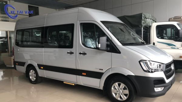 Xe tải van Hyundai Solati thiết kế hiện đại
