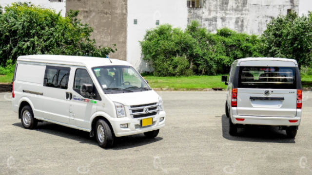 Xe van DFSK C35 5 chỗ ít hỏng vặt