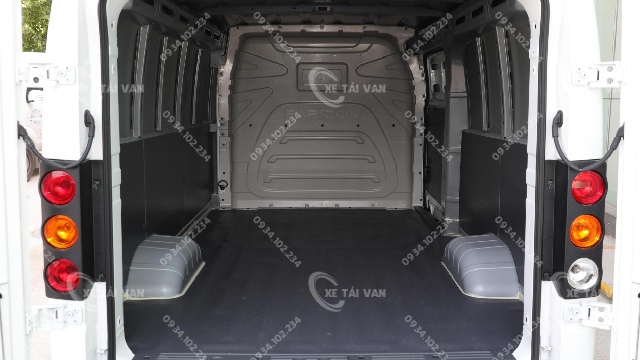 Chiều cao của xe van điện Farizon v6e cao 1m6