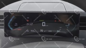 Bảng điều khiển, đồng hồ sang trọng, hiện đại